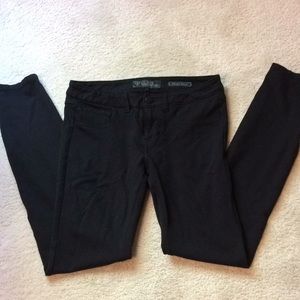 Guess ❤️Women’s pants❤️